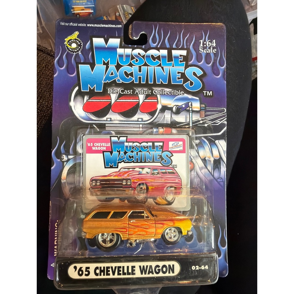 Muscle Machines 65 Chevelle Wagon Orange Flames 1:64 Scale Diecast Funline 02-64